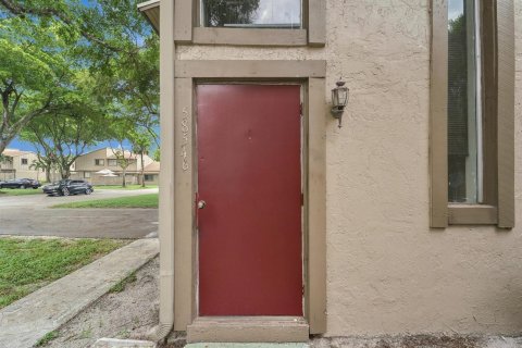 Townhouse in Lauderhill, Florida 3 bedrooms, 100.33 sq.m. № 2382849 - photo 3
