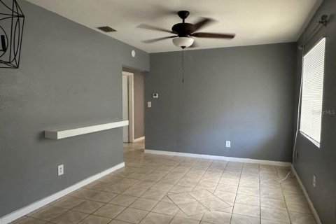 House in Sanford, Florida 2 bedrooms, 107.3 sq.m. № 1602531 - photo 6