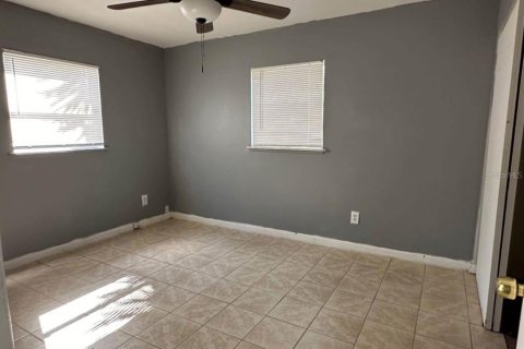 House in Sanford, Florida 2 bedrooms, 107.3 sq.m. № 1602531 - photo 8