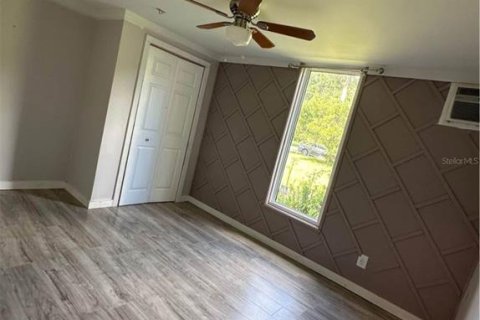 House in Sanford, Florida 2 bedrooms, 107.3 sq.m. № 1602531 - photo 2