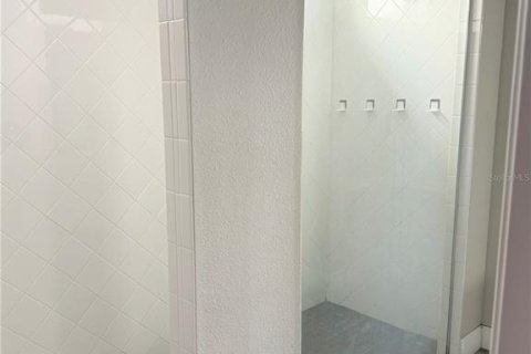 Casa en venta en Davenport, Florida, 4 dormitorios, 215.81 m2 № 2108541 - foto 25