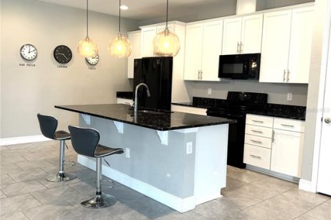 Casa en venta en Davenport, Florida, 4 dormitorios, 215.81 m2 № 2108541 - foto 10