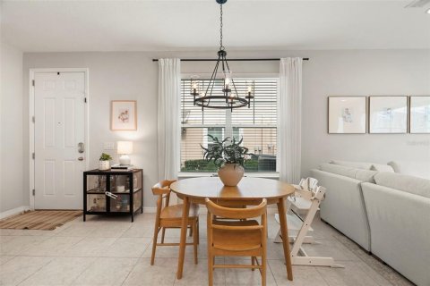 Touwnhouse à louer à Apollo Beach, Floride: 4 chambres, 183.57 m2 № 2409866 - photo 5