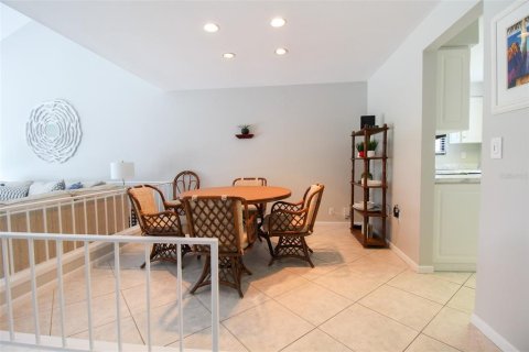 Adosado en alquiler en Sarasota, Florida, 2 dormitorios, 152.92 m2 № 218826 - foto 16