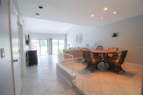 Adosado en alquiler en Sarasota, Florida, 2 dormitorios, 152.92 m2 № 218826 - foto 15