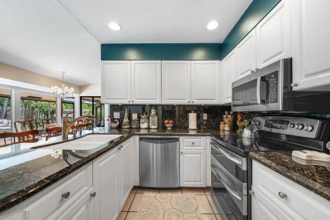 House in Boca Raton, Florida 3 bedrooms, 162.11 sq.m. № 2191762 - photo 12