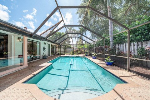 House in Boca Raton, Florida 3 bedrooms, 162.11 sq.m. № 2191762 - photo 26