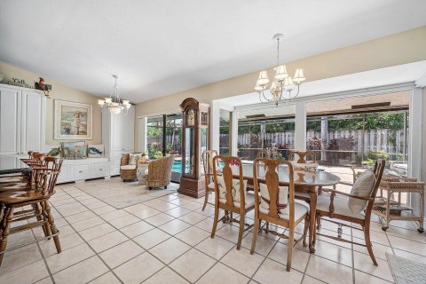 House in Boca Raton, Florida 3 bedrooms, 162.11 sq.m. № 2191762 - photo 10