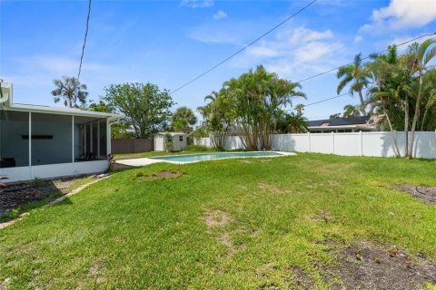 House in Saint Petersburg, Florida 3 bedrooms, 132.11 sq.m. № 1826729 - photo 29