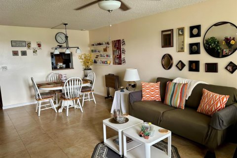 Copropriété à vendre à Tamarac, Floride: 2 chambres, 95.04 m2 № 2183190 - photo 14