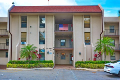Copropriété à vendre à Tamarac, Floride: 2 chambres, 95.04 m2 № 2183190 - photo 2