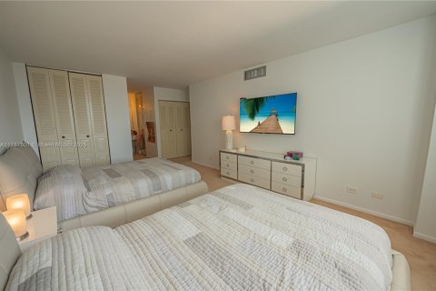 Condominio en venta en Sunny Isles Beach, Florida, 2 dormitorios, 138.24 m2 № 1938237 - foto 8