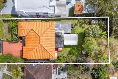 House in Miami, Florida 4 bedrooms, 147.71 sq.m. № 2041514 - photo 3