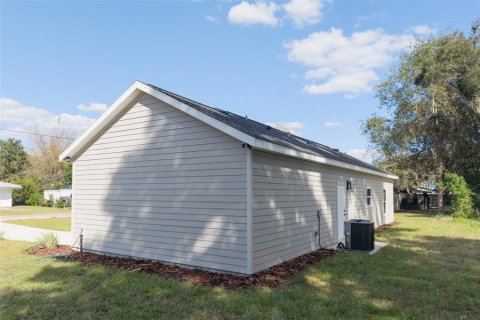 House in Newberry, Florida 3 bedrooms, 115.48 sq.m. № 2431619 - photo 23