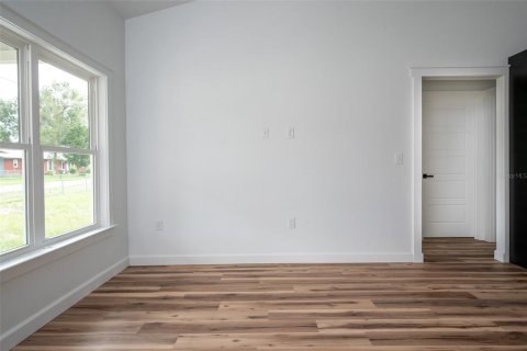 House in Newberry, Florida 3 bedrooms, 115.48 sq.m. № 2431619 - photo 5