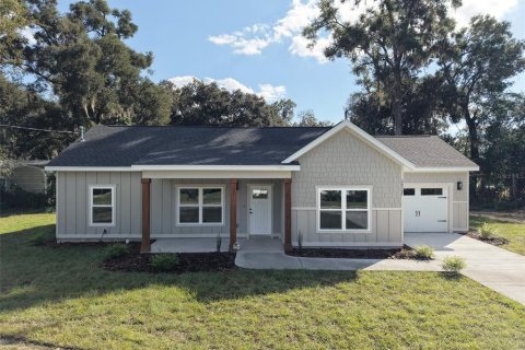 House in Newberry, Florida 3 bedrooms, 115.48 sq.m. № 2431619