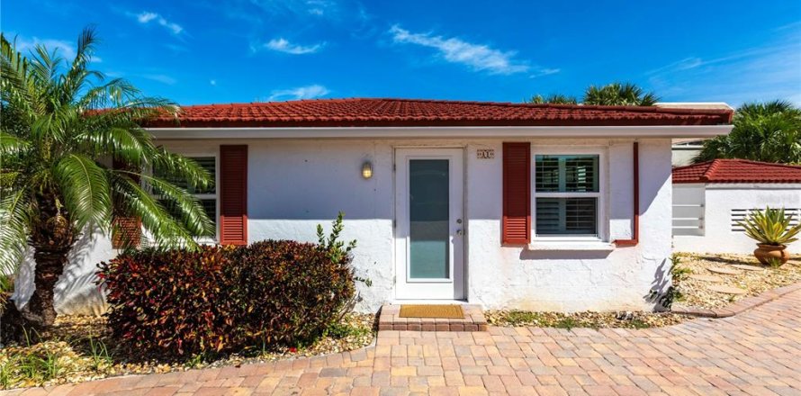 Villa ou maison à Sarasota, Floride 1 chambre, 67.63 m2 № 2125769