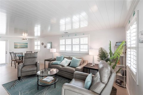 Villa ou maison à louer à Sarasota, Floride: 1 chambre, 67.63 m2 № 2125769 - photo 2