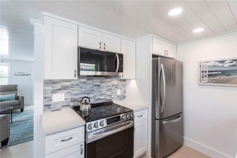 Villa ou maison à louer à Sarasota, Floride: 1 chambre, 67.63 m2 № 2125769 - photo 11