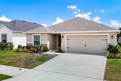 House in Zephyrhills, Florida 4 bedrooms, 186.18 sq.m. № 1879400 - photo 12