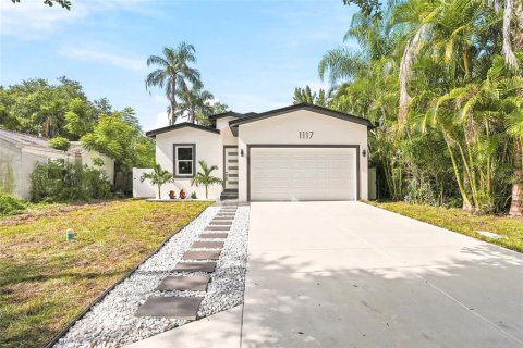 House in Largo, Florida 3 bedrooms, 163.51 sq.m. № 2238377 - photo 29