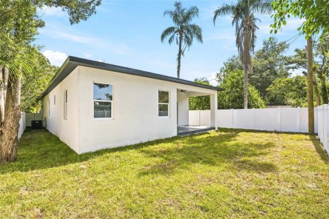 House in Largo, Florida 3 bedrooms, 163.51 sq.m. № 2238377 - photo 26