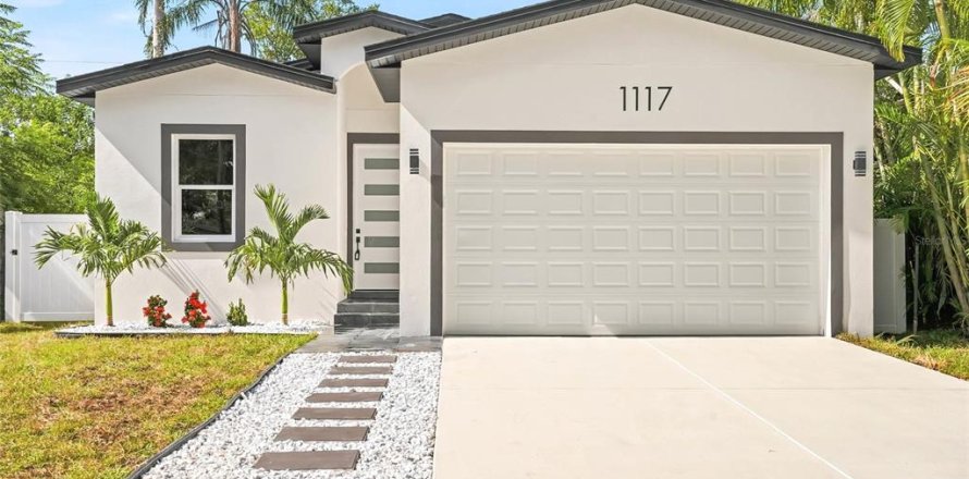 House in Largo, Florida 3 bedrooms, 163.51 sq.m. № 2238377