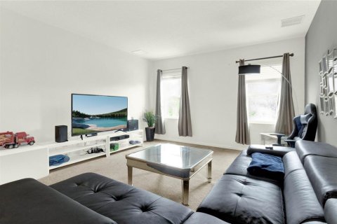 Casa en venta en Davenport, Florida, 6 dormitorios, 337.14 m2 № 1555500 - foto 10