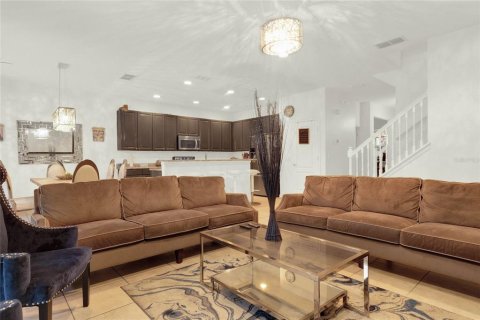 Casa en venta en Davenport, Florida, 6 dormitorios, 337.14 m2 № 1555500 - foto 7