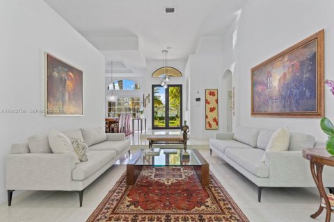 Casa en venta en Palmetto Bay, Florida, 5 dormitorios, 251.58 m2 № 2001478 - foto 9