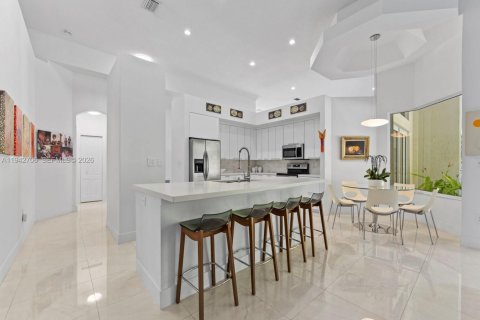 Casa en venta en Palmetto Bay, Florida, 5 dormitorios, 251.58 m2 № 2001478 - foto 20