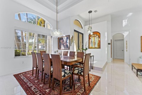 Casa en venta en Palmetto Bay, Florida, 5 dormitorios, 251.58 m2 № 2001478 - foto 11