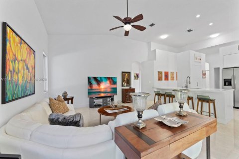 Casa en venta en Palmetto Bay, Florida, 5 dormitorios, 251.58 m2 № 2001478 - foto 23