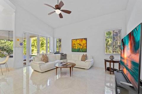Casa en venta en Palmetto Bay, Florida, 5 dormitorios, 251.58 m2 № 2001478 - foto 24