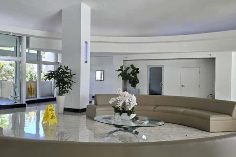 Condominio en venta en Miami Beach, Florida, 63.17 m2 № 1954466 - foto 11