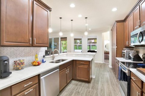Casa en venta en Pinellas Park, Florida, 4 dormitorios, 231.51 m2 № 1902502 - foto 9