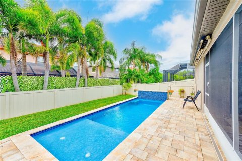 Casa en venta en Pinellas Park, Florida, 4 dormitorios, 231.51 m2 № 1902502 - foto 4