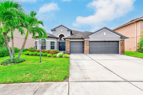 Casa en venta en Pinellas Park, Florida, 4 dormitorios, 231.51 m2 № 1902502 - foto 1
