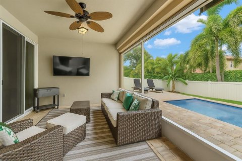 Casa en venta en Pinellas Park, Florida, 4 dormitorios, 231.51 m2 № 1902502 - foto 5