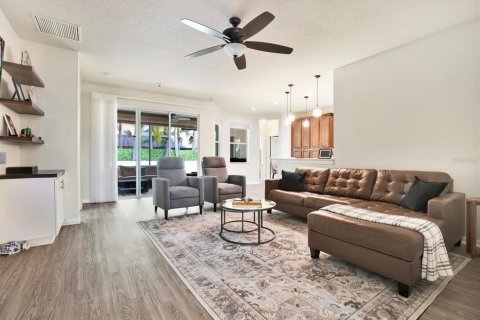 Casa en venta en Pinellas Park, Florida, 4 dormitorios, 231.51 m2 № 1902502 - foto 12