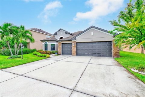 Casa en venta en Pinellas Park, Florida, 4 dormitorios, 231.51 m2 № 1902502 - foto 3
