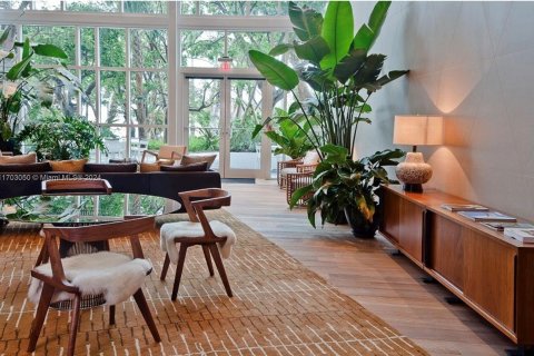 Copropriété à vendre à Miami, Floride: 2 chambres, 104.79 m2 № 1957725 - photo 18