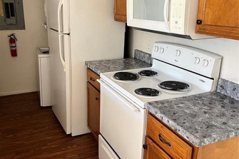 Купить кондоминиум в Киссимми, Флорида 7 комнат, 71.91м2, № 1787870 - фото 24