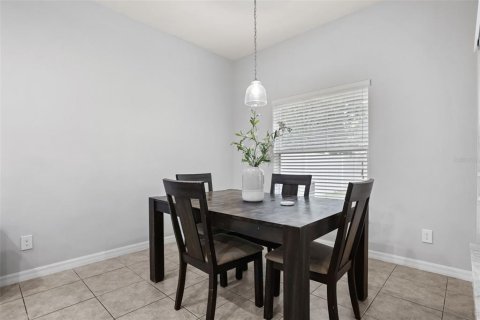 Villa ou maison à vendre à Orlando, Floride: 5 chambres, 254.83 m2 № 2406540 - photo 12