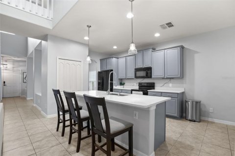Villa ou maison à vendre à Orlando, Floride: 5 chambres, 254.83 m2 № 2406540 - photo 10