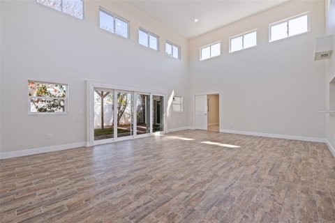 House in Saint Pete Beach, Florida 4 bedrooms, 197.32 sq.m. № 1642940 - photo 15