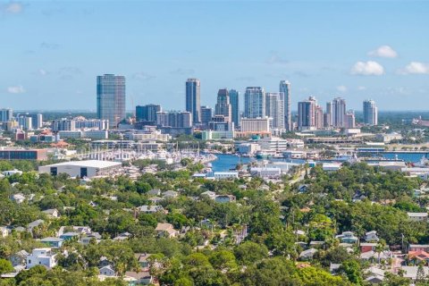 Casa en venta en Saint Petersburg, Florida, 6 dormitorios, 333.43 m2 № 1841455 - foto 24
