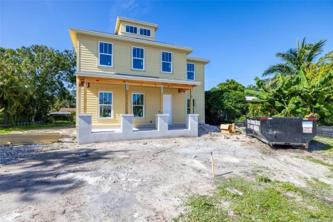 Casa en venta en Saint Petersburg, Florida, 6 dormitorios, 333.43 m2 № 1841455 - foto 7