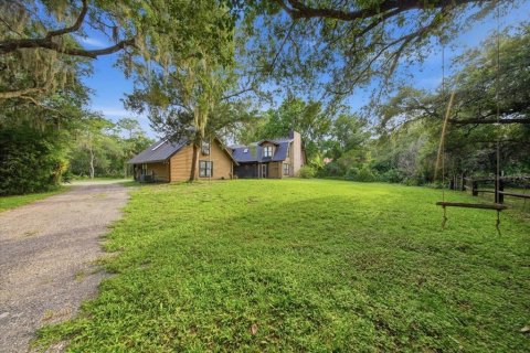 House in Deltona, Florida 6 bedrooms, 275.18 sq.m. № 2209802 - photo 4