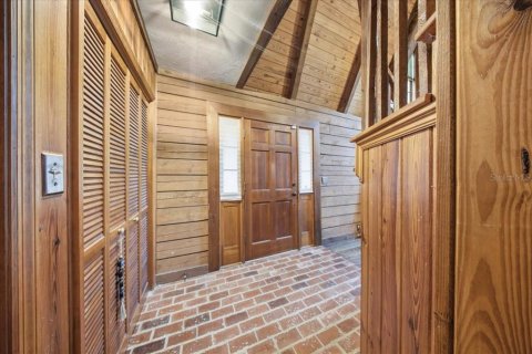 House in Deltona, Florida 6 bedrooms, 275.18 sq.m. № 2209802 - photo 19
